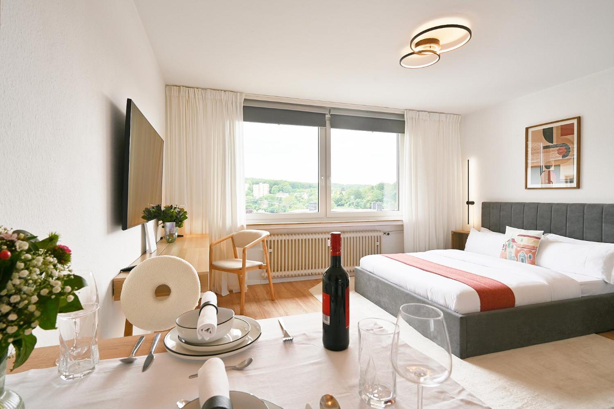 Beautiful And Stylish 1-Bedroom With Kitchen And King Size Bed Wuppertal Exterior foto